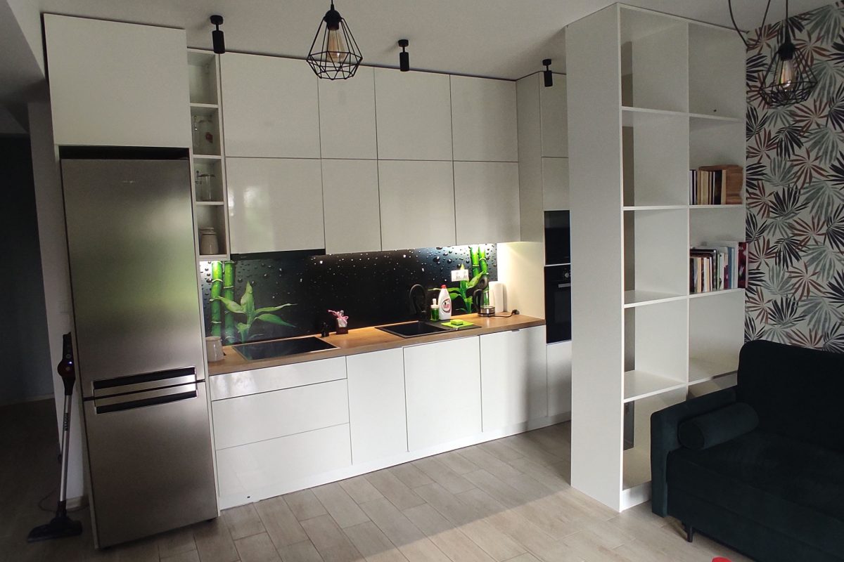 minimalistyczna kuchnia na wymiar pod sufit